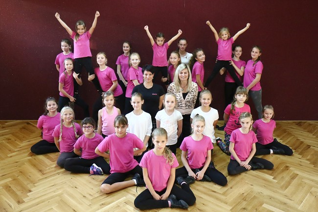 Taneční skupina v TC Královská